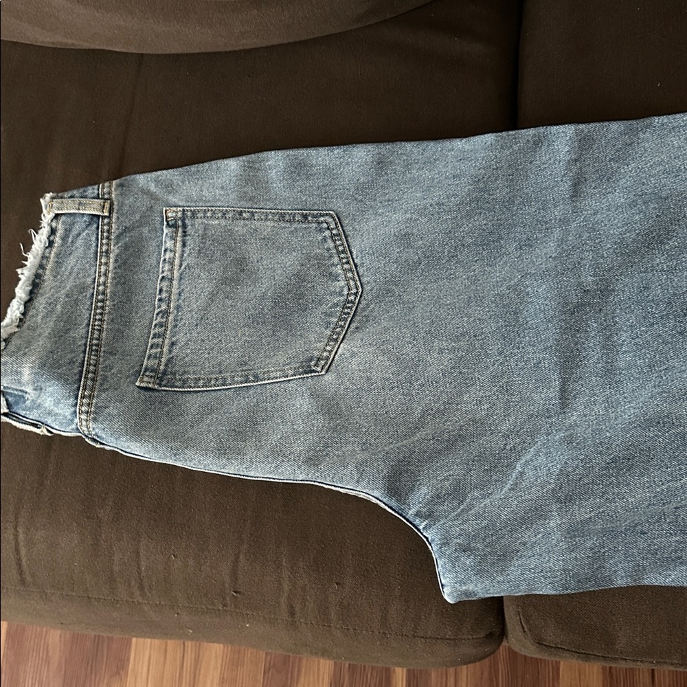 Fashion Nova Light Blue Denim Jeans - Picture 5 of 8